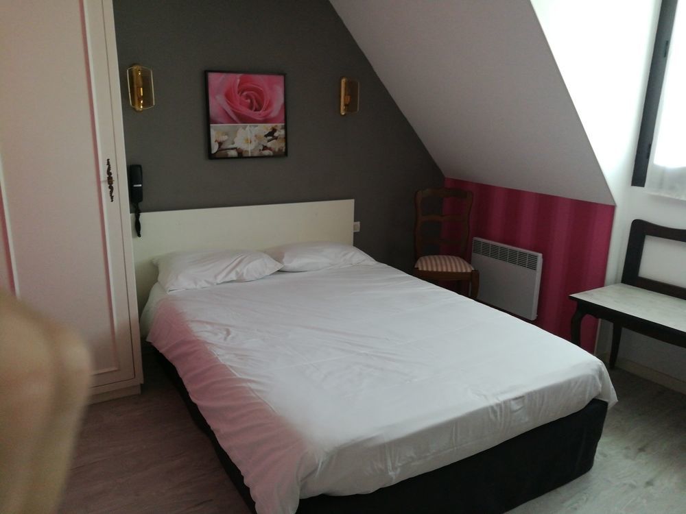 Contact Hotel Du Relais Thouars Exterior photo